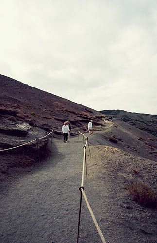 On se croise, on ne se connait pas mais parfois, on se ressemble... (2012)