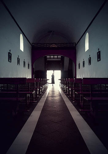 Dans l'église  (2012)
