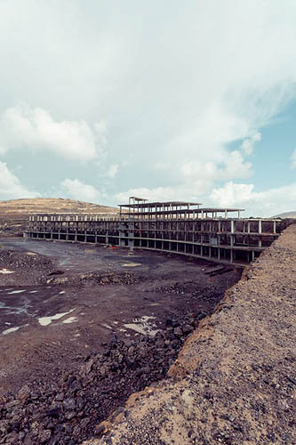 Cages à touristes (2015)