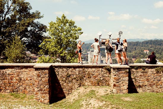 5 girls, 1 guy / Slovénie (2016)