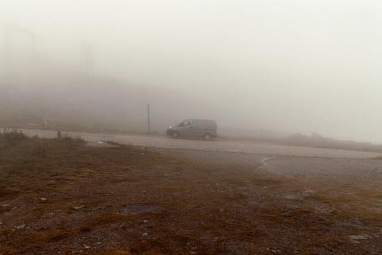En plein brouillard, tout en haut des montagnes / Suisse (2016)