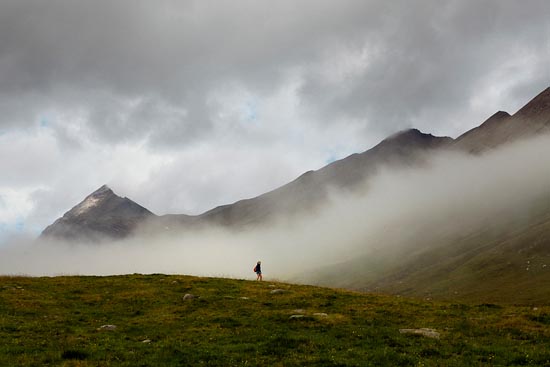 Devant le nuage tombé sur les montagnes / Suisse (2018)