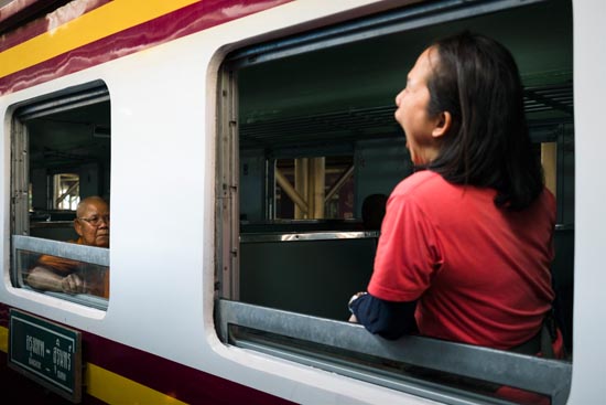 Un bouddhiste et un bailleur sont dans un train / Thaïlande (2020)