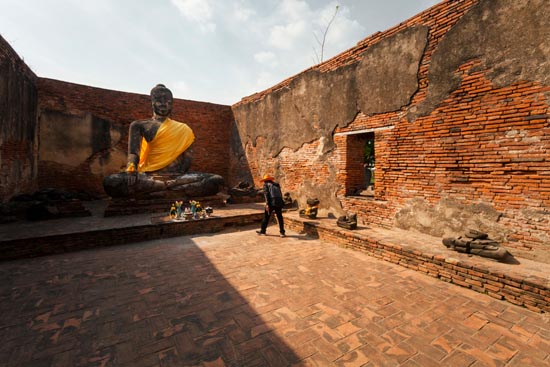 S'occuper des offrandes / Thaïlande (2020)