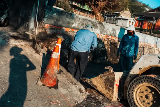 Ombre de moi et 2 ouvriers / Taïwan (2024)