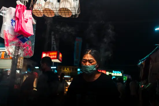 Yeux fermés et fumée Street Food / Taïwan (2024)