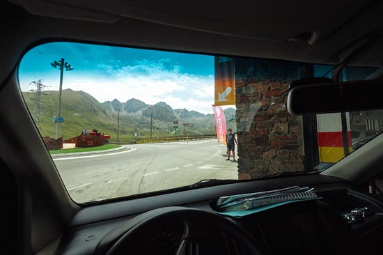 Vue de la station essence / Andorre (2017)
