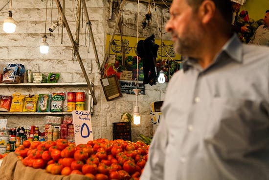 L'homme devant les tomates / Jordanie (2019)