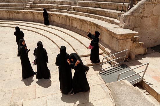 Les musulmanes du théatre antique / Jordanie (2019)