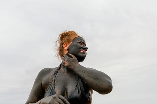 Black Mélie, le haut du corps / Jordanie (2019)