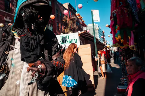 Le fumeur de cigare et la vieille dame / New York, USA (2022)