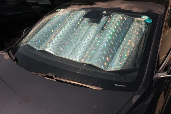 Pare-soleil I / France (2025)