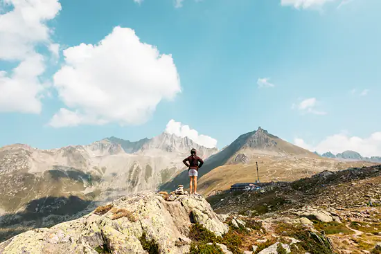Balade au Nufenen pass I / Suisse - Été (2026)